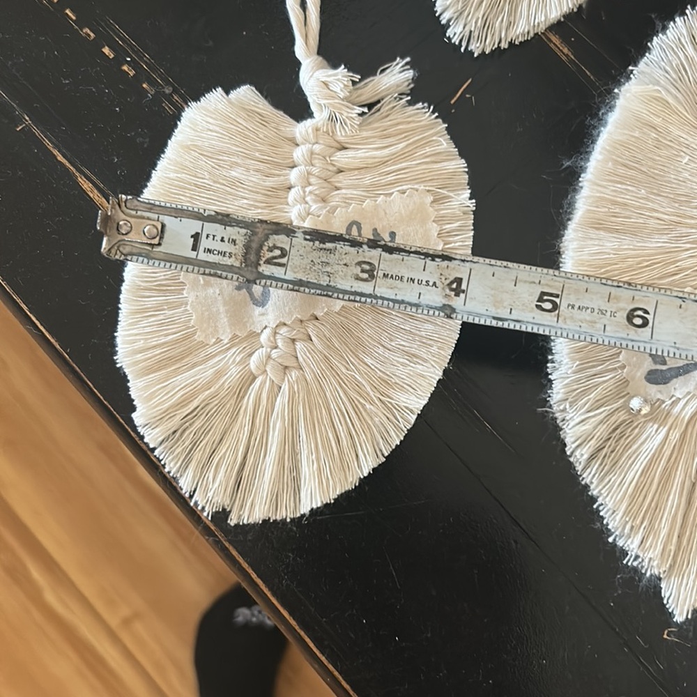 5 HANDMADE ORNAMENTS - Picture 9 of 12